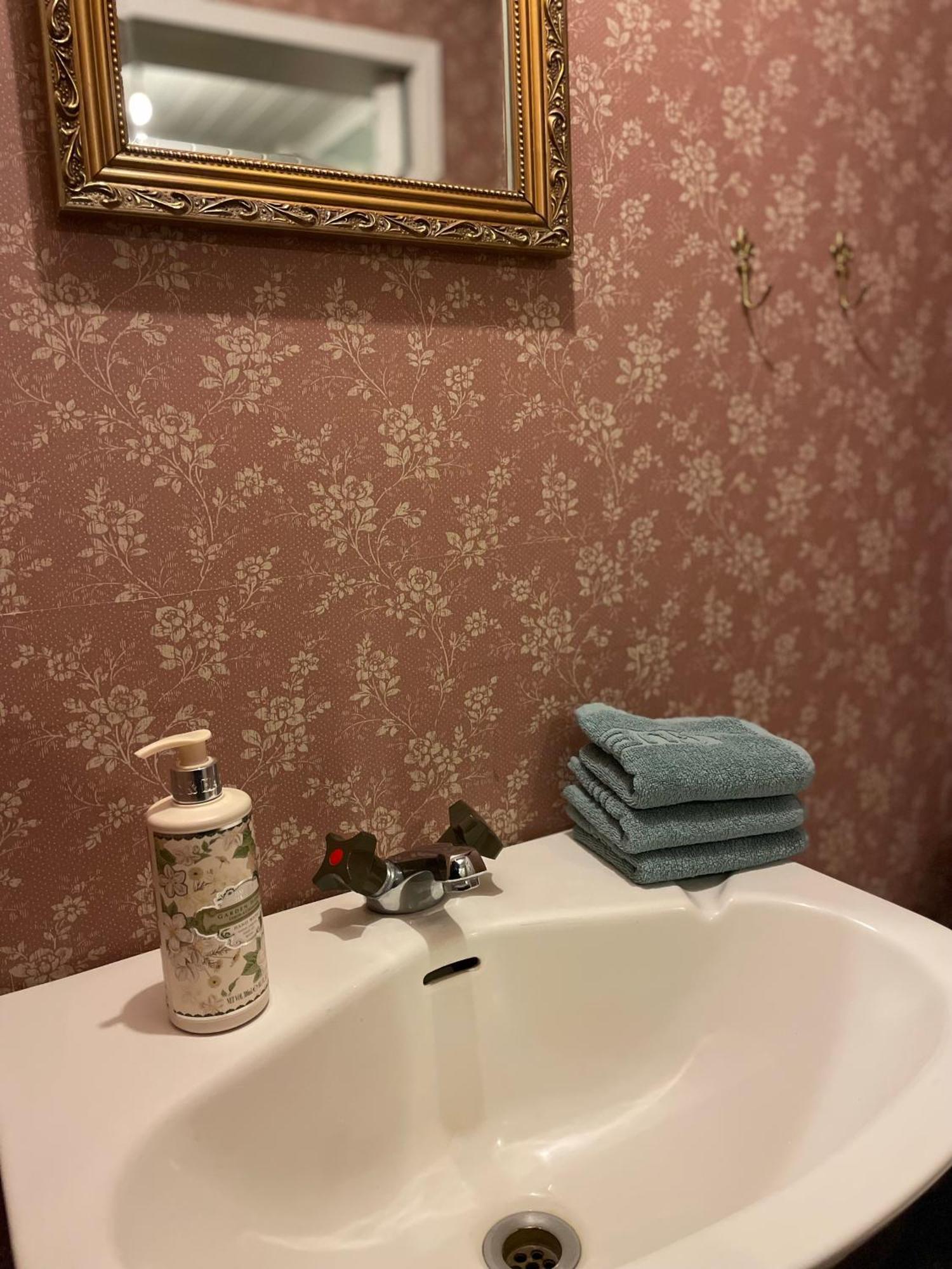 Baersta Bagarstugan Bnb Kolbäck Εξωτερικό φωτογραφία